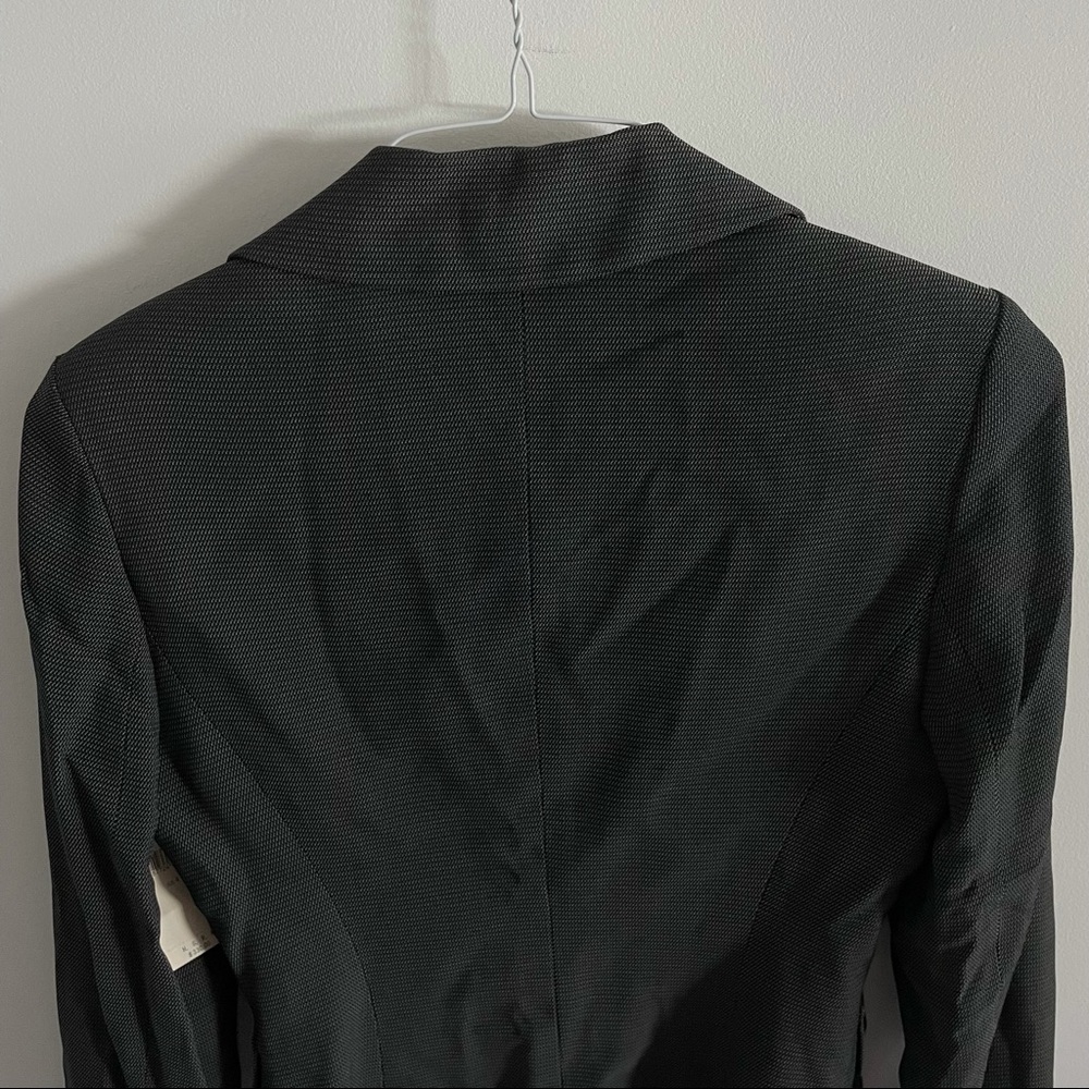 Vintage Tahari 3 button blazer - Picture 5 of 7